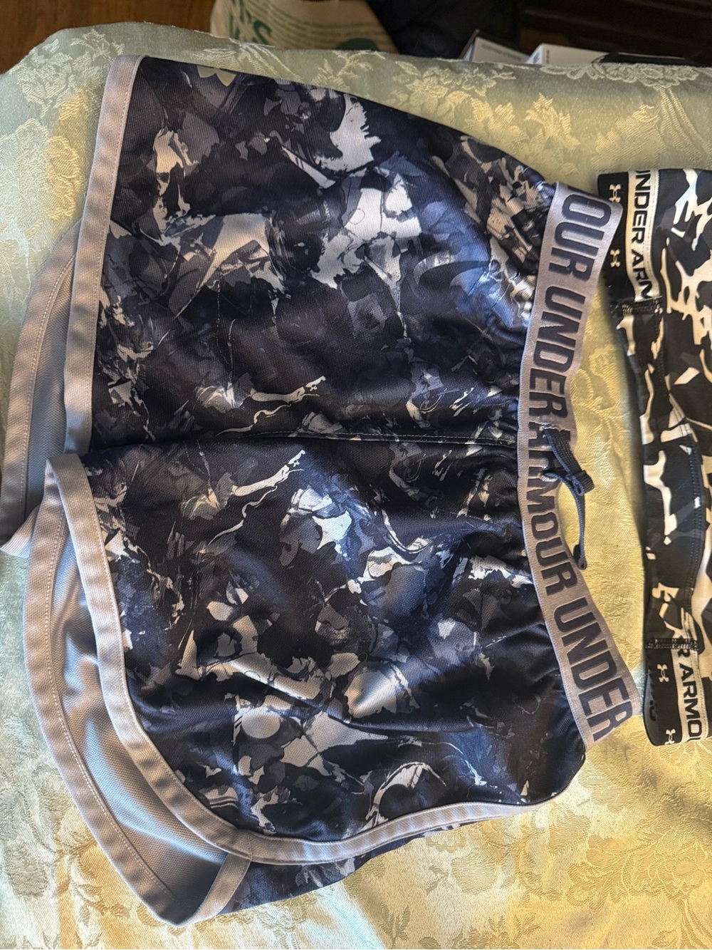 Under Armour Girls' Navy & Gray Printed Athletic Shorts